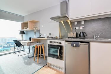 1 bed studio, West Street, Devonshire Green, Sheffield, S14FD - Image 4